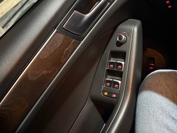 2014 Audi Q5 I (8R) Рестайлинг, серебристый, 2100000 рублей - вид 8