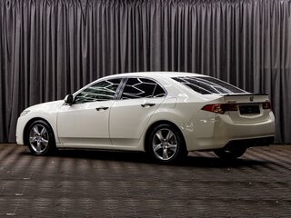 2011 Honda Accord VIII Рестайлинг, белый, 1395000 рублей, вид 4