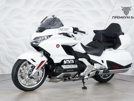 2018 Honda GL 1800 Gold Wing, белый, 2399000 рублей, вид 3