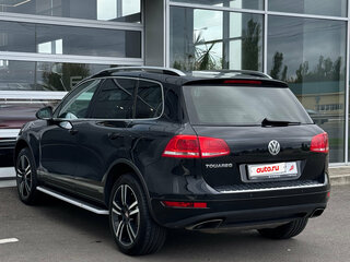 2012 Volkswagen Touareg II, чёрный, 1400000 рублей, вид 3