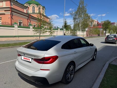 2018 BMW 6 серии Gran Turismo 640i xDrive IV (G32), белый, 5500000 рублей, вид 4