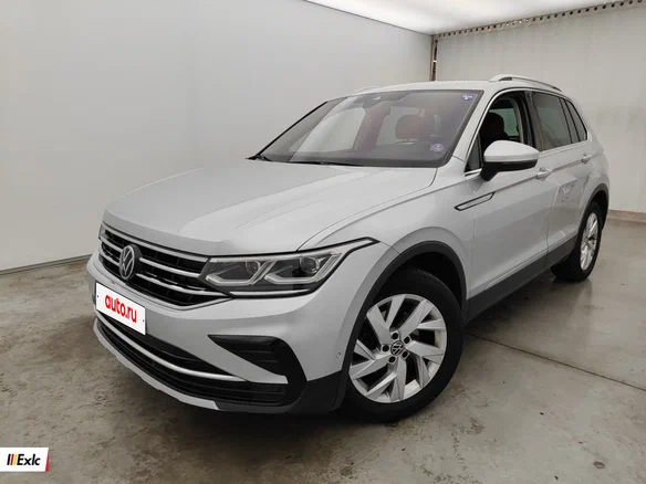 2022 Volkswagen Tiguan II Рестайлинг, серебристый, 2490000 рублей