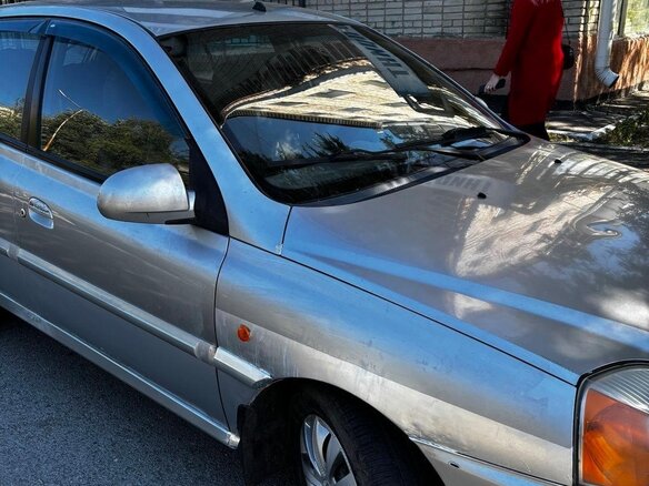 2003 Kia Rio I Рестайлинг, серебристый, 180000 рублей - вид 2