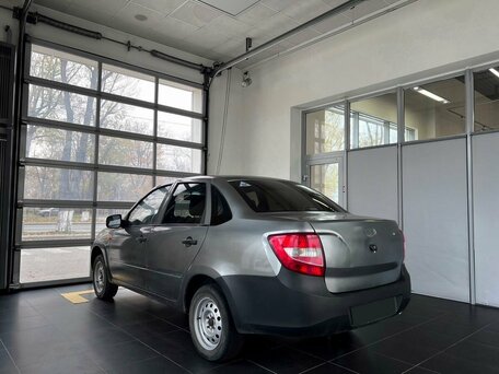 2013 Lada (ВАЗ) Granta I, серебристый, 350000 рублей, вид 4