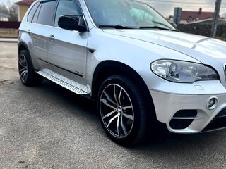 2011 BMW X5 35i II (E70) Рестайлинг, серебристый, 1800000 рублей, вид 4