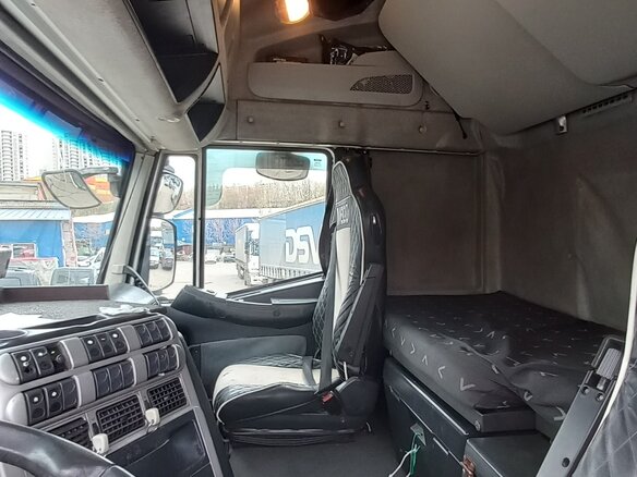 2007 Iveco Stralis, белый, 750000 рублей - вид 8