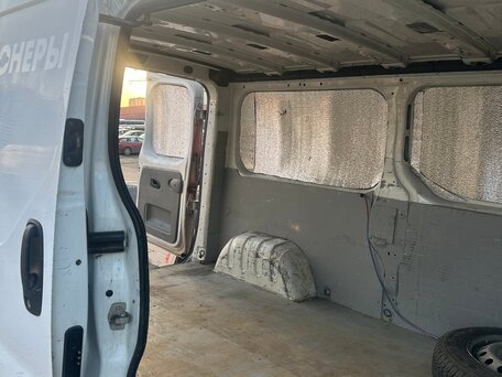 2008 Renault Trafic, белый, 1085000 рублей, вид 3
