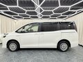 2015 Toyota Voxy III (R80), белый, 1699000 рублей - вид 3