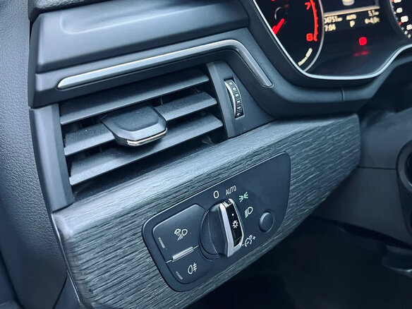 2016 Audi A4 V (B9), чёрный, 2650000 рублей - вид 4