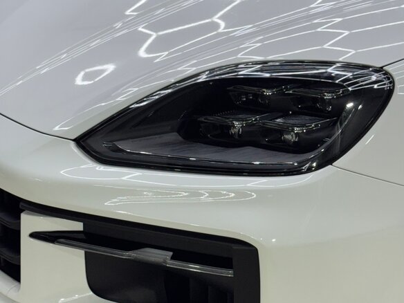 2024 Porsche Cayenne Coupé III Рестайлинг, белый, 14300000 рублей - вид 6