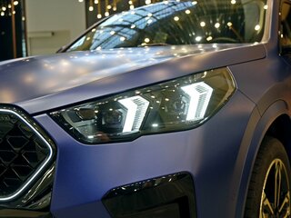 2024 BMW X2 xDrive25i II (U10), синий, 6100000 рублей, вид 3