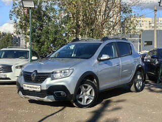 2020 Renault Sandero Stepway II Рестайлинг, серебристый, 1229000 рублей, вид 1