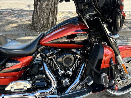 2017 Harley-Davidson CVO Street Glide, чёрный, 2350000 рублей, вид 3