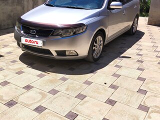 2012 Kia Cerato 6-speed II, серебристый, 640000 рублей, вид 2