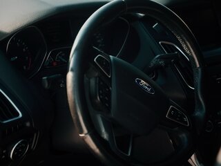 2016 Ford Focus III Рестайлинг, серый, 965000 рублей, вид 3