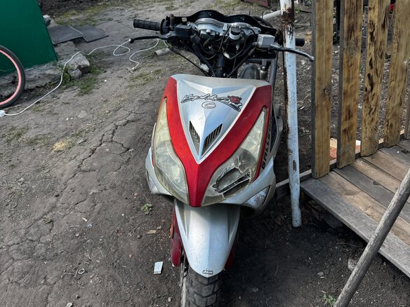 2006 Ayron 150cc, красный, 12000 рублей