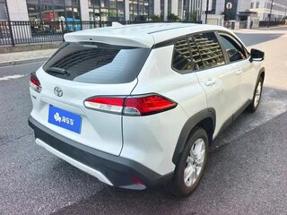 2026 Toyota Corolla Cross I Рестайлинг, белый, 3113910 рублей, вид 3