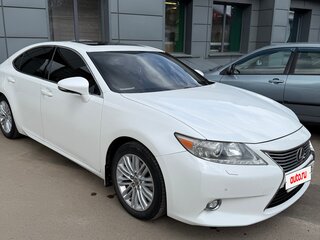 2013 Lexus ES 250 VI, белый, 2300000 рублей, вид 3