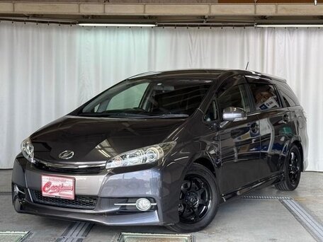 Toyota Wish II Рестайлинг
