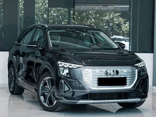 2024 Audi Q5 e-tron 40, серый, 4830000 рублей, вид 1