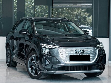 2024 Audi Q5 e-tron 40, серый, 4830000 рублей, вид 1