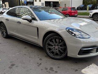 2020 Porsche Panamera 4S II Рестайлинг, серый, 9500000 рублей, вид 3