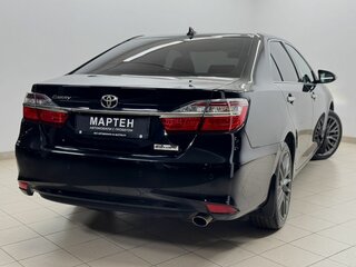 2017 Toyota Camry VII (XV50) Рестайлинг 2, чёрный, 2170000 рублей, вид 4