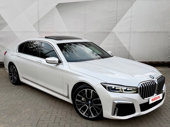 2021 BMW 7 серии Long 740Li xDrive VI (G11/G12) Рестайлинг, белый, 8900000 рублей - вид 3