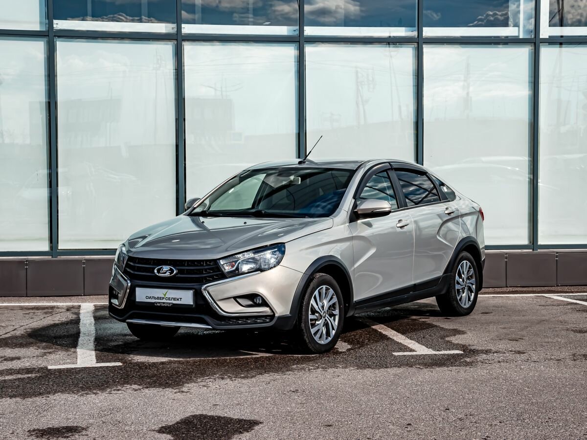 Открыть фотографии: Lada (ВАЗ) Vesta I