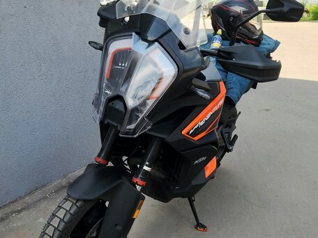 2021 KTM 1290 Super Adventure S, чёрный, 1290000 рублей, вид 5