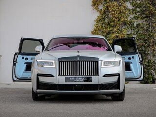 2024 Rolls-Royce Ghost Black Badge II (Series I), серебристый, 39899600 рублей, вид 2