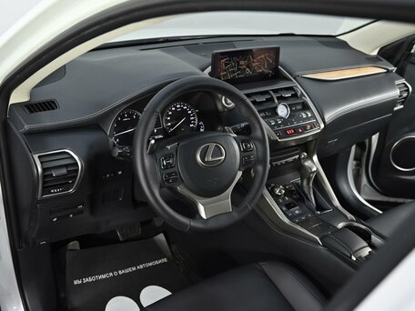 2018 Lexus NX 200 I Рестайлинг, белый, 2685000 рублей, вид 5