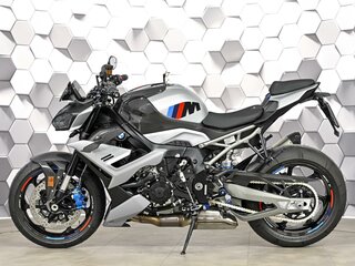 2025 BMW M 1000 R, серебристый, 2900000 рублей, вид 4