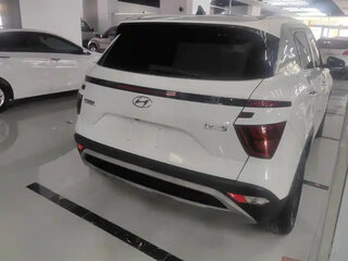 2021 Hyundai ix25 II, белый, 1520000 рублей, вид 3