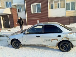 1997 Mazda Familia VII (BH), серебристый, 85000 рублей, вид 4