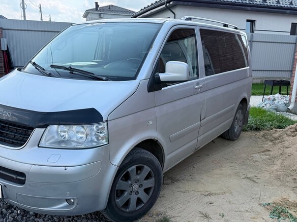 2006 Volkswagen Multivan T5, серый - вид 2