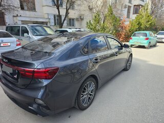 2021 Kia K3 II Рестайлинг, серый, 2180000 рублей, вид 3