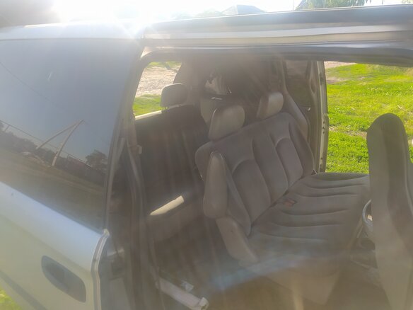 2003 Dodge Caravan 4-speed IV, серый, 400000 рублей - вид 14