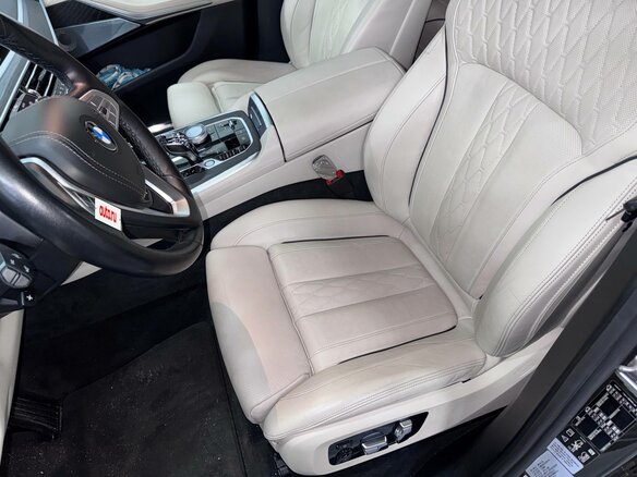 2021 BMW X7 40d I (G07), зелёный, 9800000 рублей - вид 21