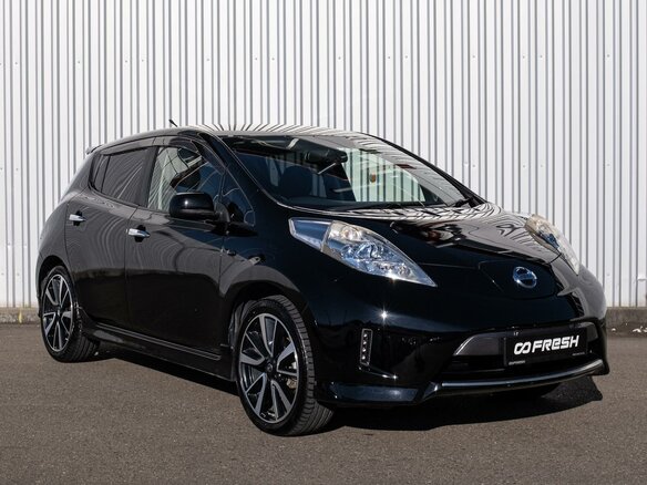 2015 Nissan Leaf 30kWh I (ZE0/AZE0), чёрный, 1110000 рублей