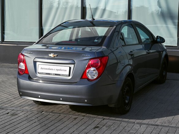 2014 Chevrolet Aveo II, серый, 584000 рублей - вид 4