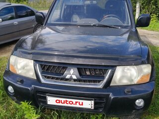 2004 Mitsubishi Pajero III Рестайлинг, чёрный, 850000 рублей, вид 1