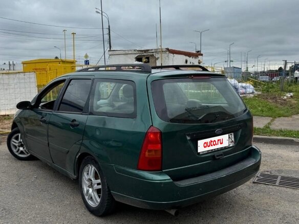 2001 Ford Focus I (North America), зелёный - вид 1
