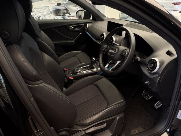 2022 Audi Q2 35 TFSI I Рестайлинг, чёрный, 1663203 рублей - вид 13