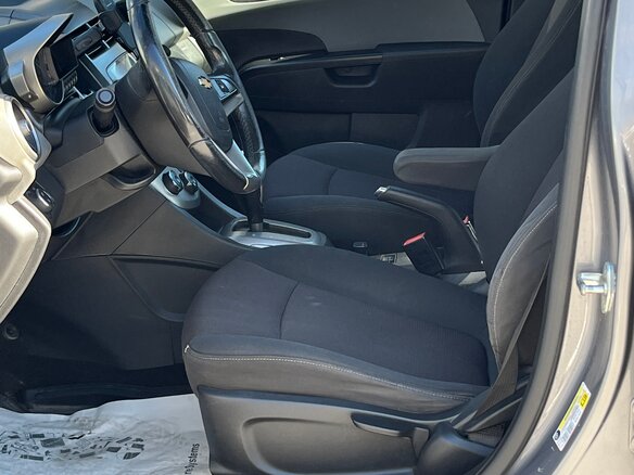 2012 Chevrolet Aveo II, серый, 460000 рублей - вид 12