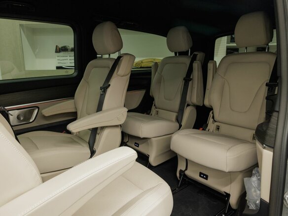 2026 Mercedes-Benz V-Класс Extra Long 300 d экстра длинный III (W447) Рестайлинг 2, серый, 14900000 рублей - вид 18
