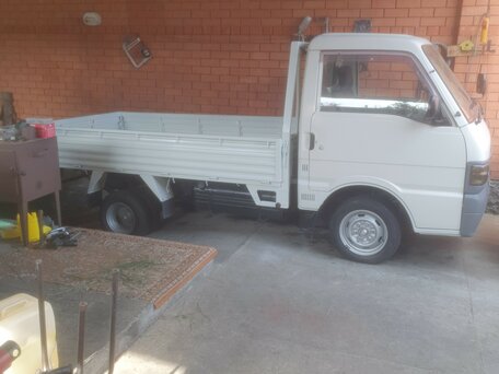 1998 Mazda Bongo, белый, 730000 рублей, вид 2
