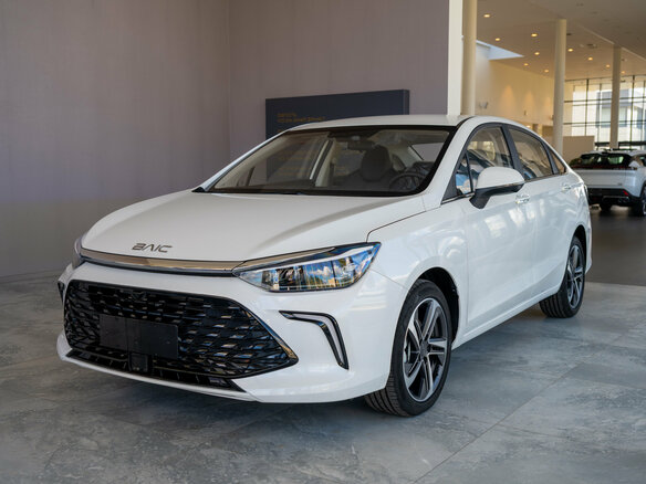 2025 BAIC U5 Plus, белый, 2900000 рублей - вид 2