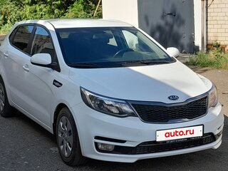 2016 Kia Rio III Рестайлинг, белый, 1180000 рублей, вид 1