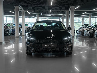 2026 Kia K5 III Рестайлинг, чёрный, 4950000 рублей, вид 3